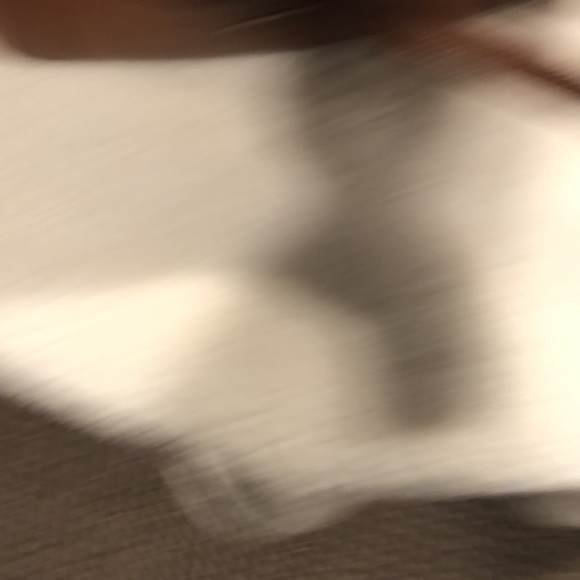 Michael Kors Tan Pebble Leather Shoulder Bag - Picture 8 of 9